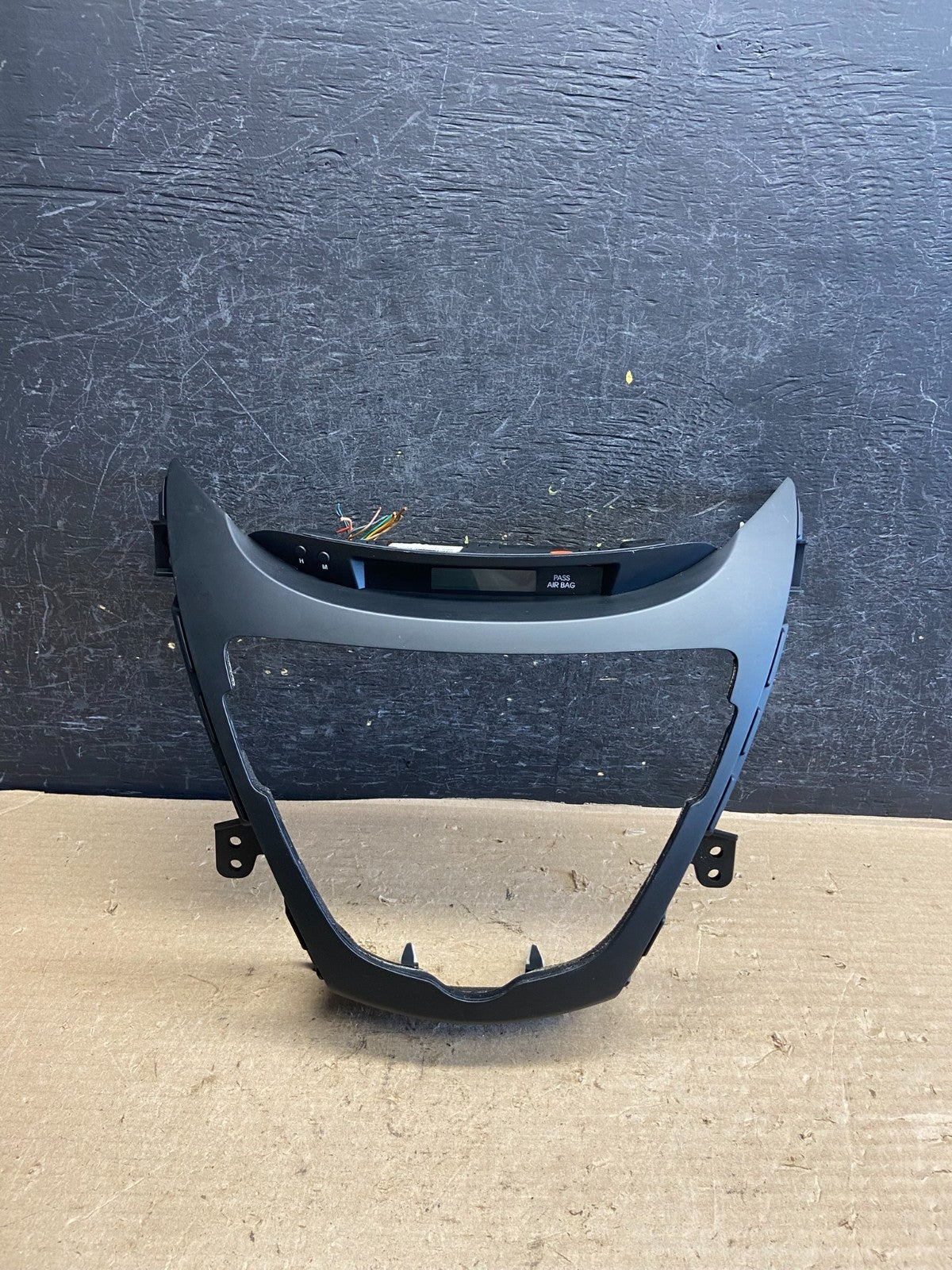 2011-2013 Hyundai Elantra Dash Radio Bezel Clock Display Trim AH5152 DG0