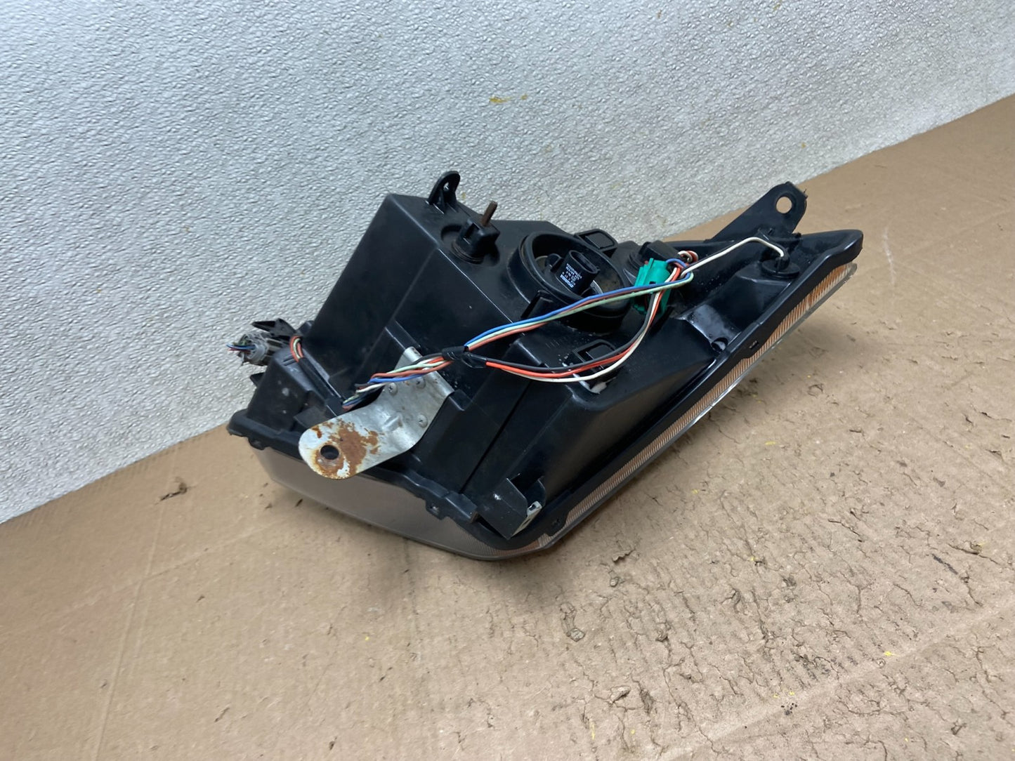 2010 2011 2012 Nissan Sentra Halogen Right Passenger Black Headlight Y3170 DW7