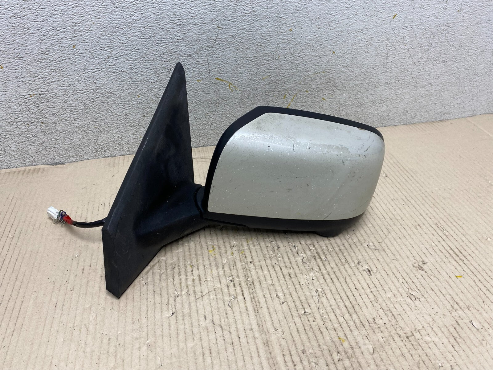 2008 to 2015 Nissan Rogue Left Driver LH Door Mirror W/ Camera O2867 DG0
