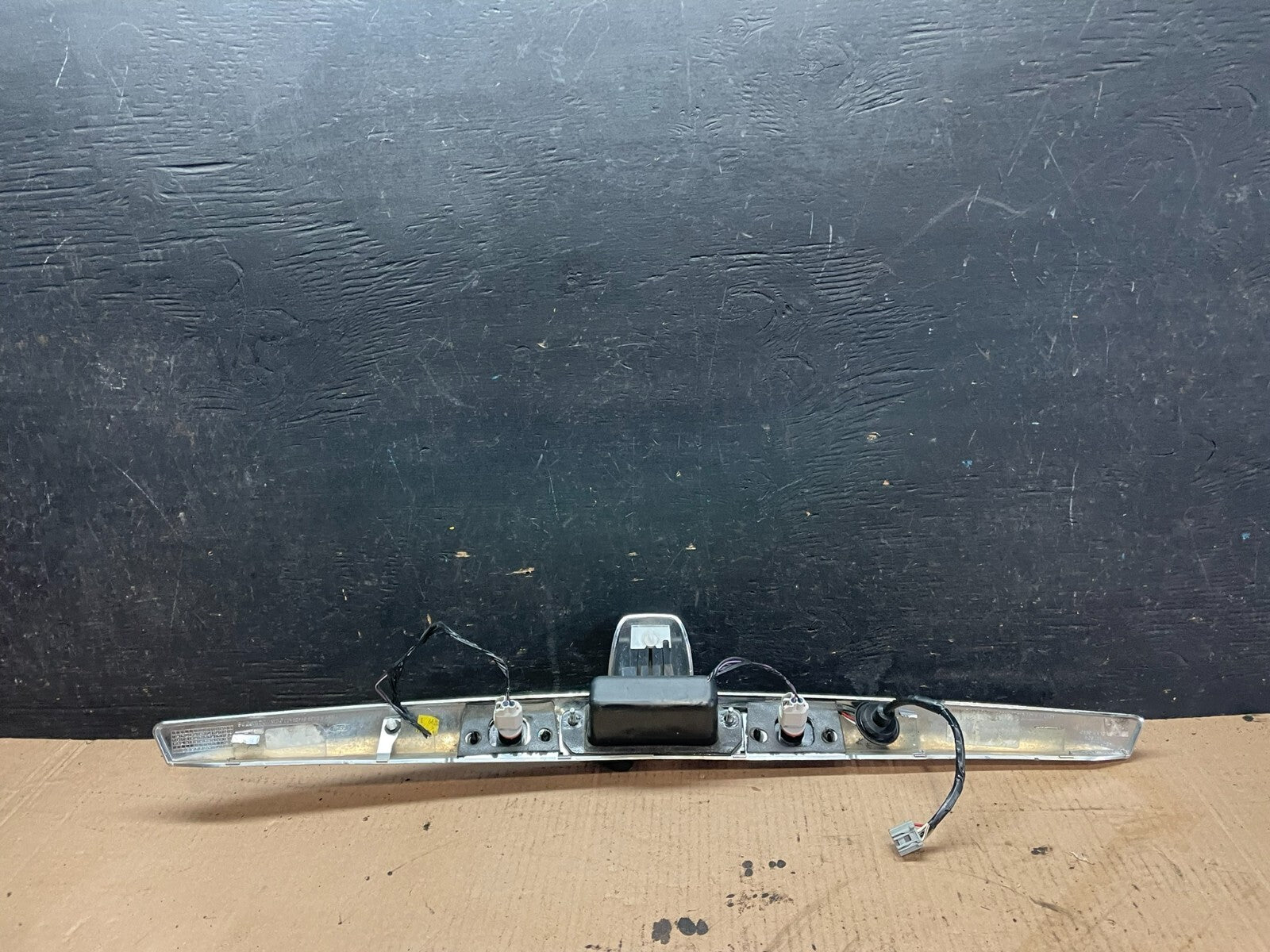2009 to 2012 Lincoln MKS Trunk Moulding Lid Chrome Trim J3671 DG OEM7