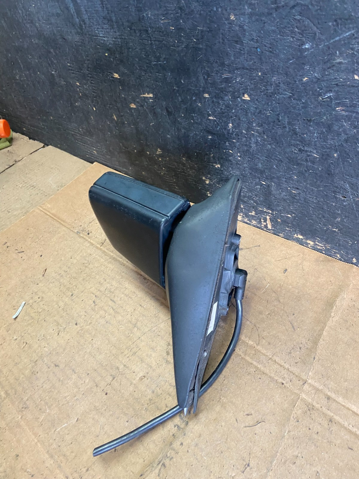 1988 to 1989 Mercedes W124 300CE Right Passenger Side View Mirror q8371 DG1