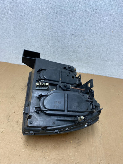 2000 to 2005 Cadillac Deville Right Passenger RH Side Headlight AD3228 DW6