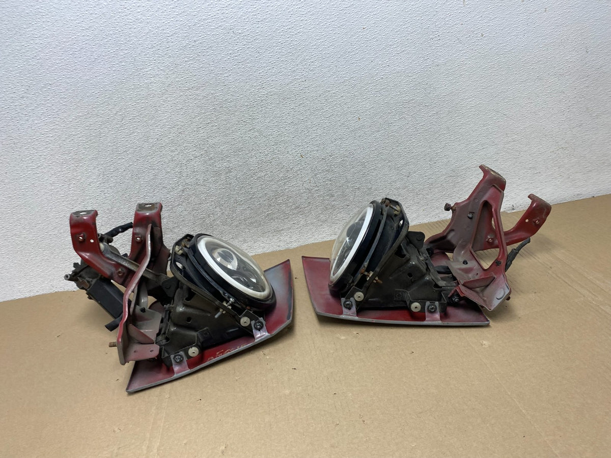 1990 to 1997 Mazda MX-5 Miata Left+Right Headlights AG68158