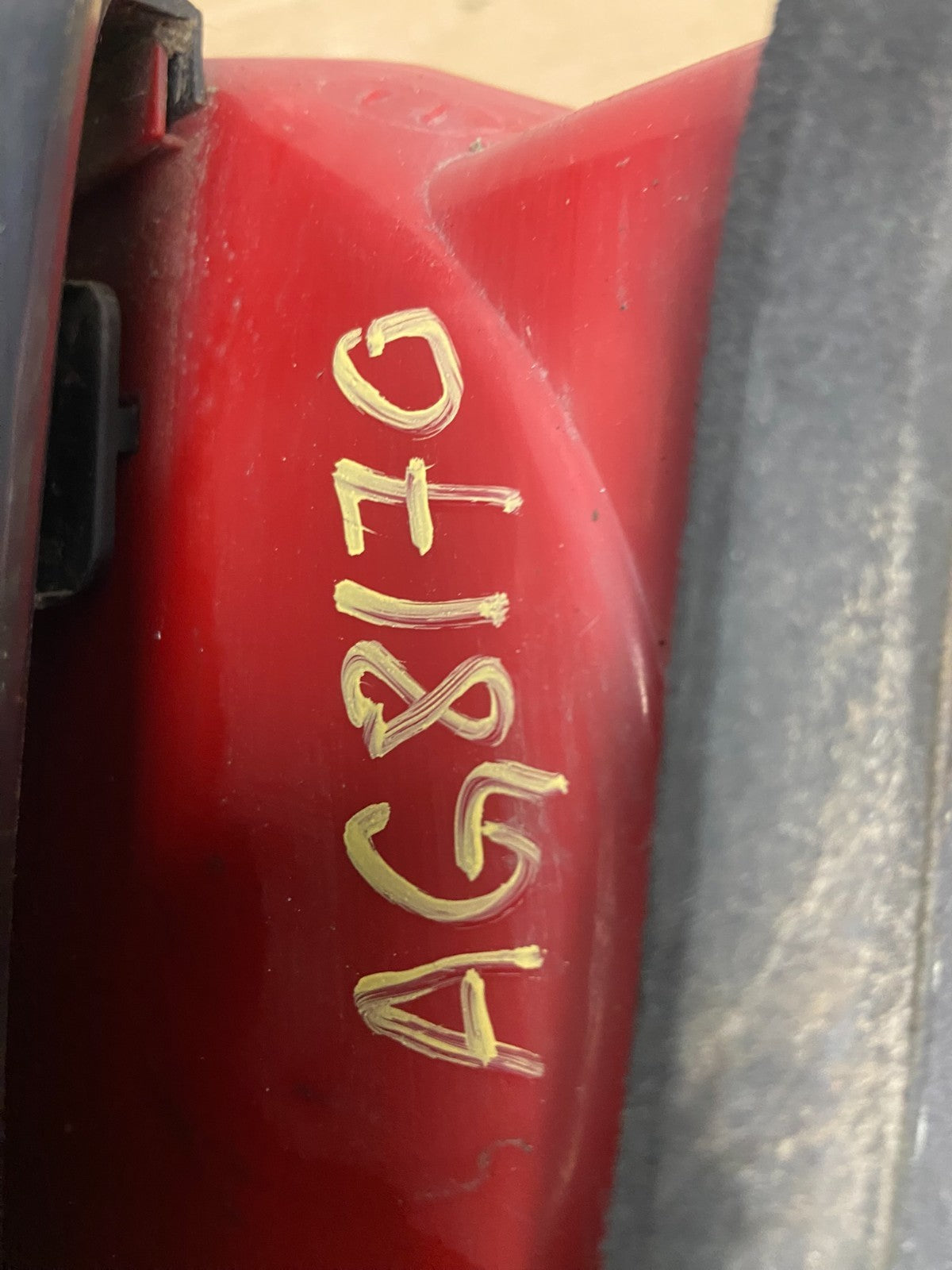 2003-2006 Kia Optima Left Driver LH Side Tail Light AG8170 DW7