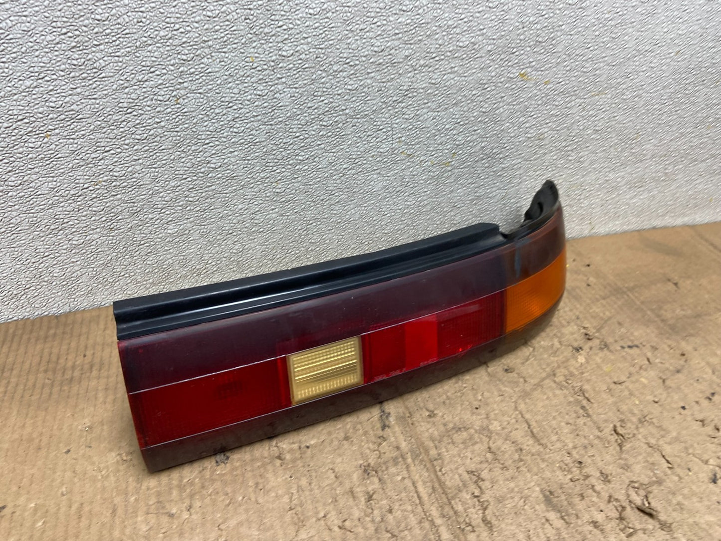 1988-1991 Toyota Corolla Right Passenger Side Tail Light AA85202