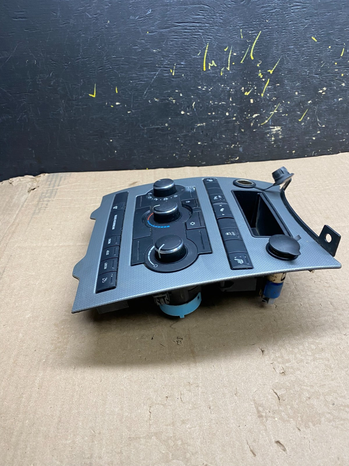 2005 2006 2007 Jeep Commander Grand Cherokee A/C Climate Control Bezel Y9938 DG2