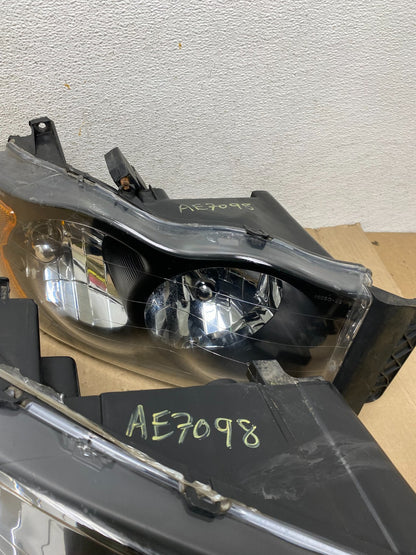 2002 to 2005 Dodge Ram Left+Right Side Halogen Headlights AE7098 DW11
