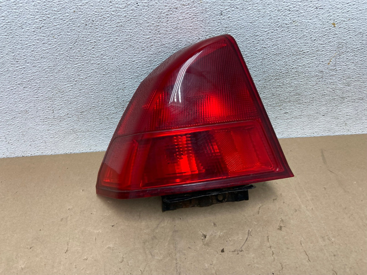 2001 2002 2003 Honda Civic Sedan Left Driver Lh Tail Light AE6854 LK0
