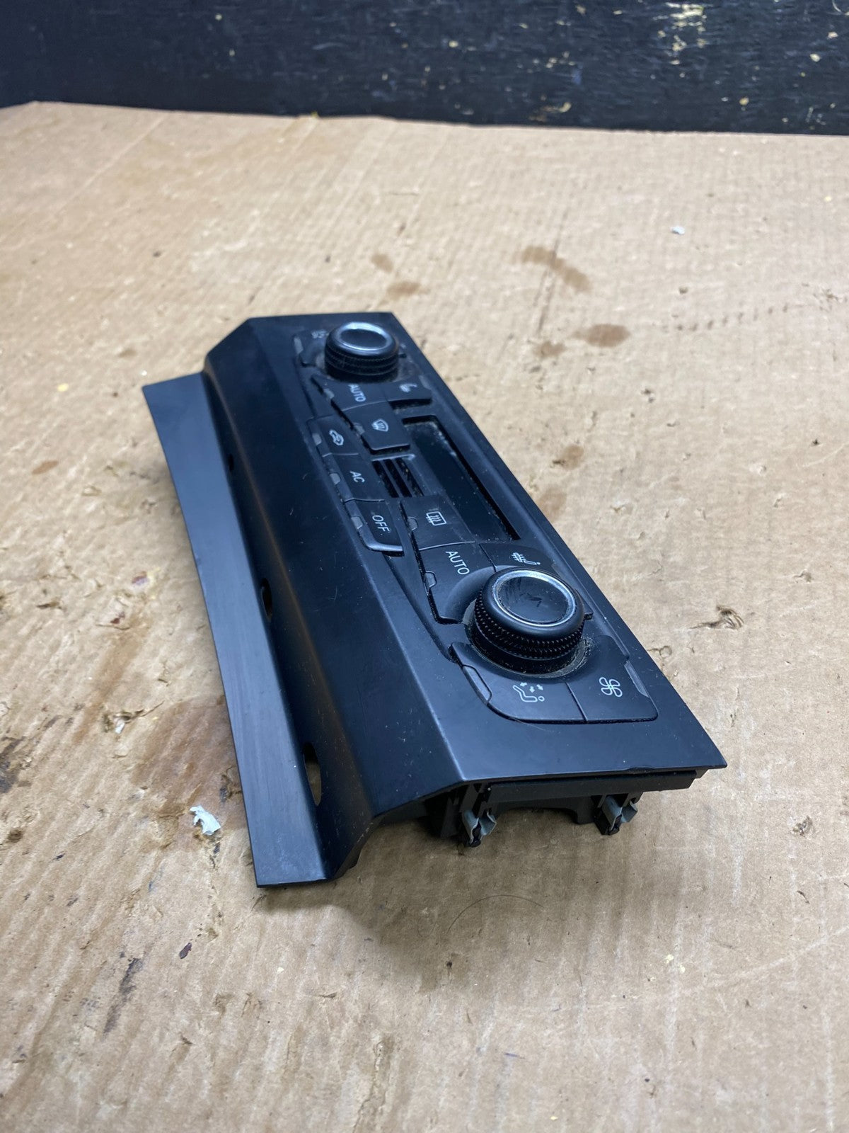 2009 - 2012 Audi A4 A5 Front Heater AC Climate Control Panel Oem z4461 DG2