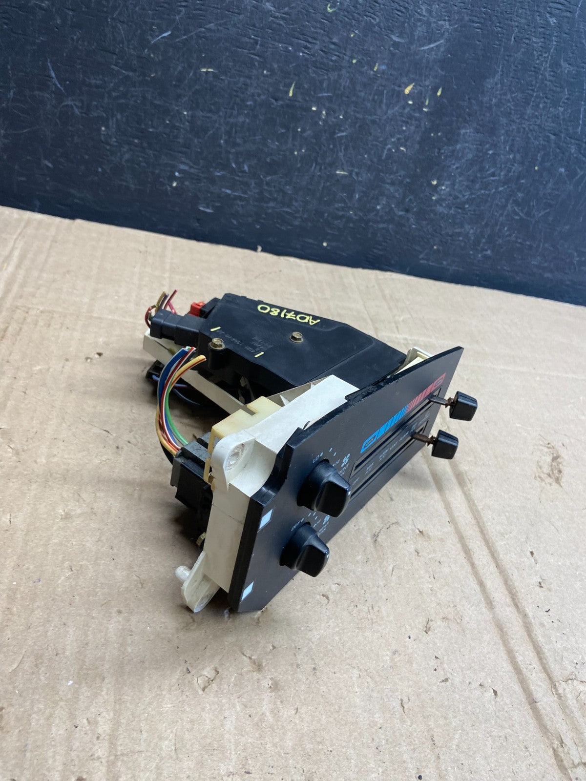 1998 to 2002 Honda Accord Radio CD Player Climate Control Switch AD7180 DG1