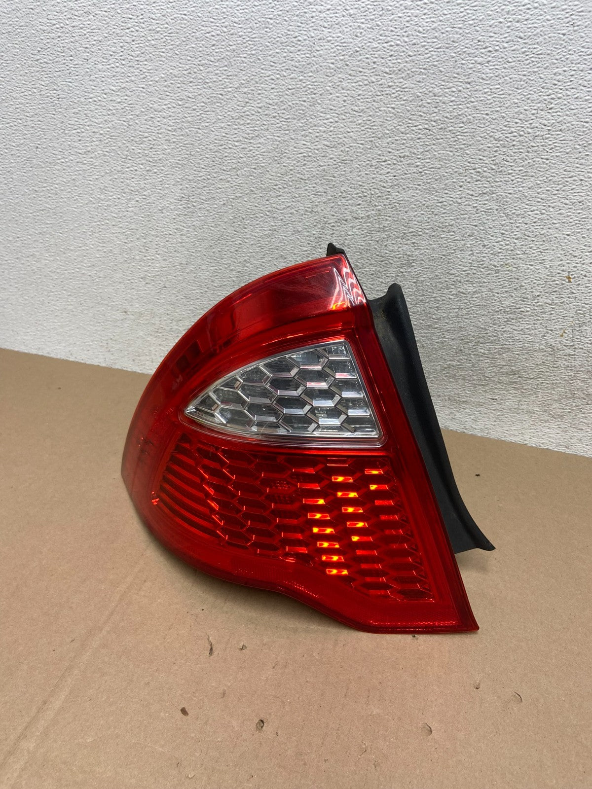 2010 2011 2012 Ford Fusion Left Driver LH Side Tail Light AG6605 DW0