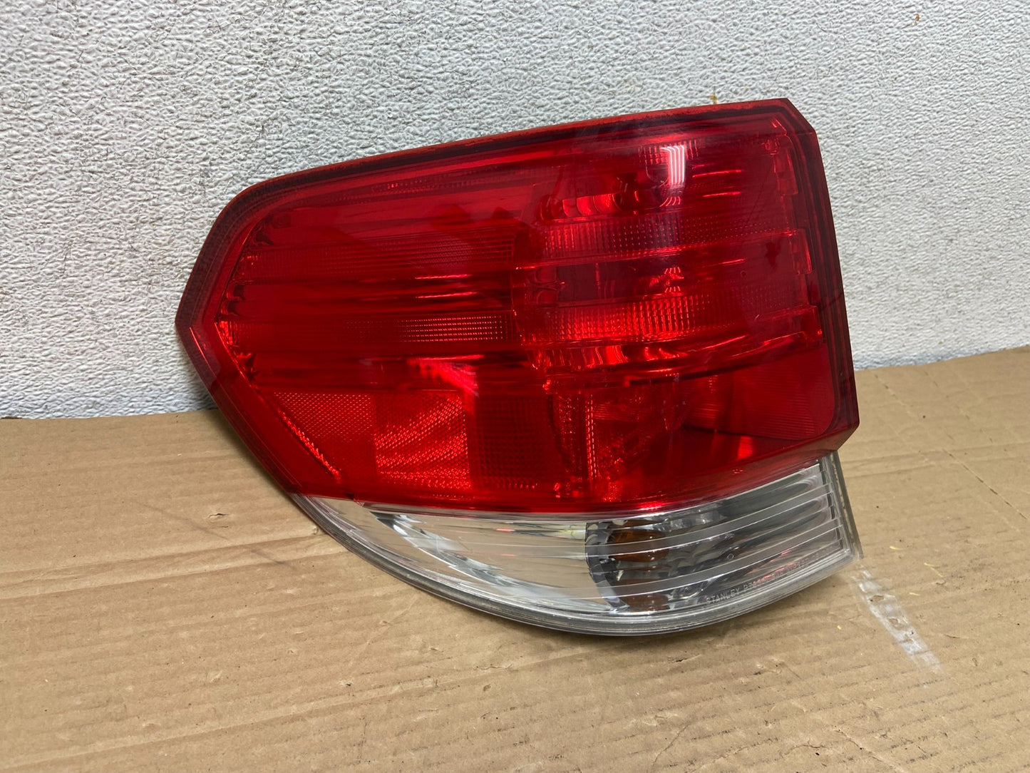 2008 2009 2010 Honda Odyssey Left Driver LH Side Tail Light AG8991 DW0