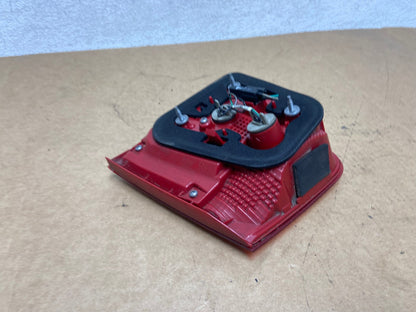 2013-2016 Chevrolet Malibu Right Passenger Rh Inner Tail Light AE2971 LK4