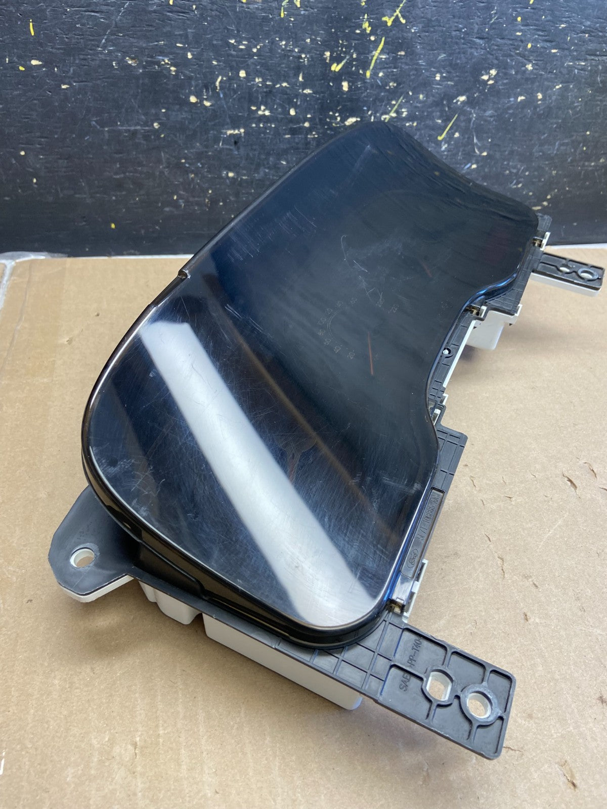2004 Lincoln Navigator Speedometer Gauge Cluster AB18761