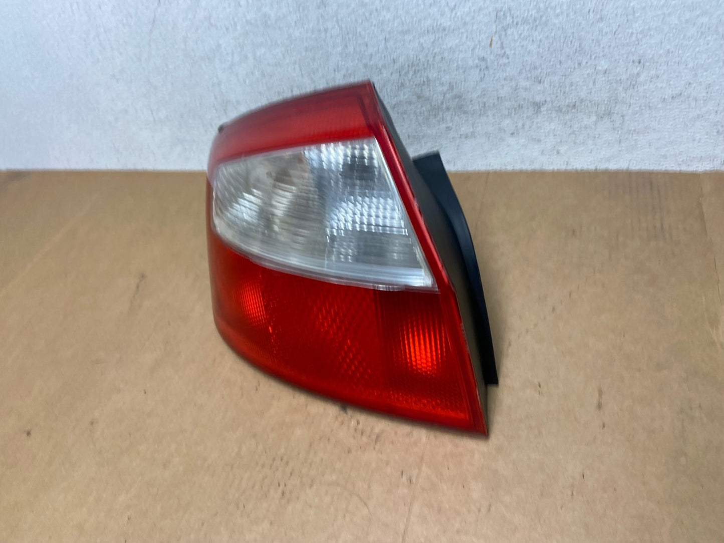 2002-2005 Audi A4 Sedan Left Driver LH Side Tail Light AE2951 LK1