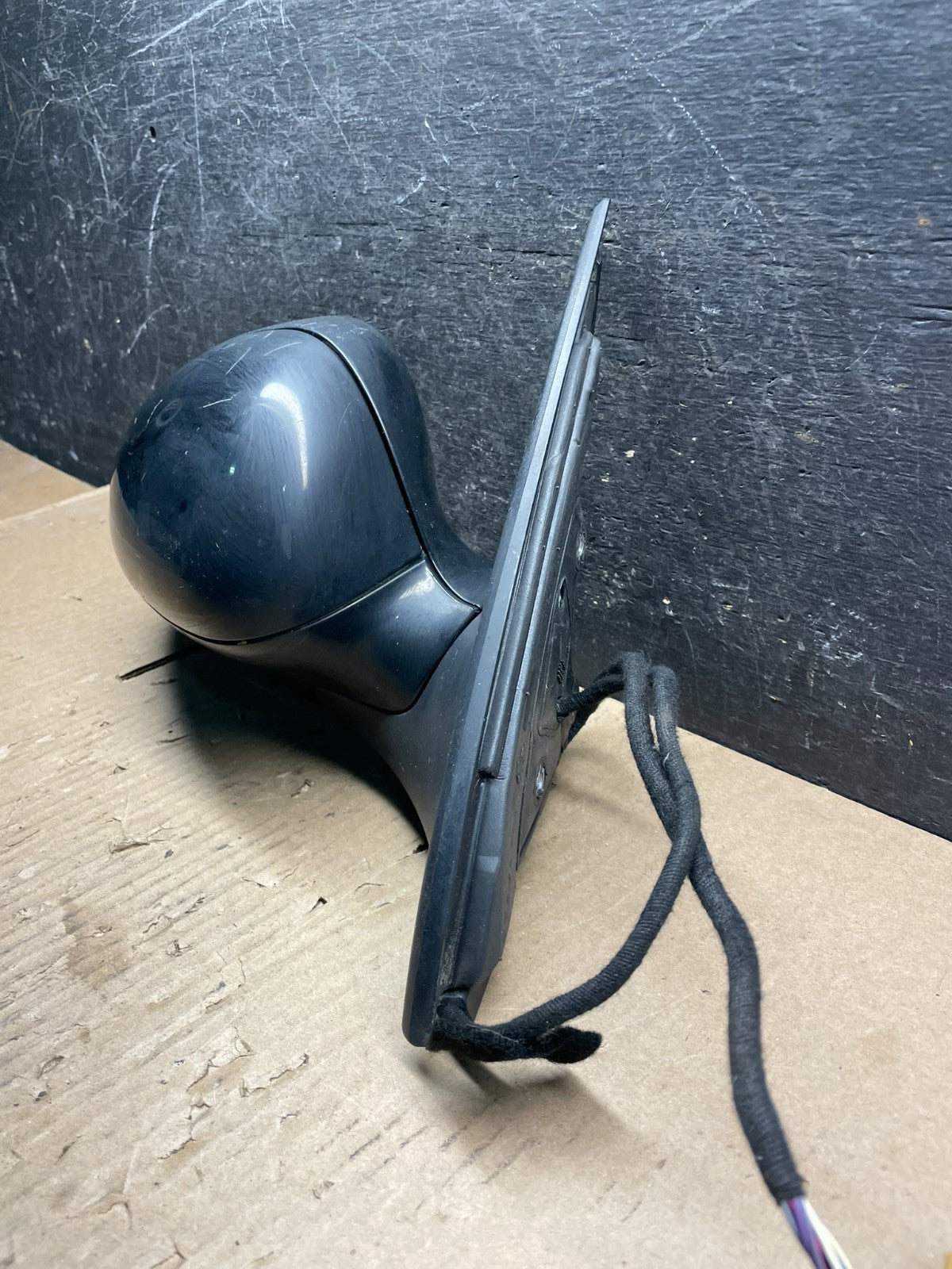 2003 to 2006 Porsche Cayenne Right Passenger RH Door Mirror OEM V8857 DG1