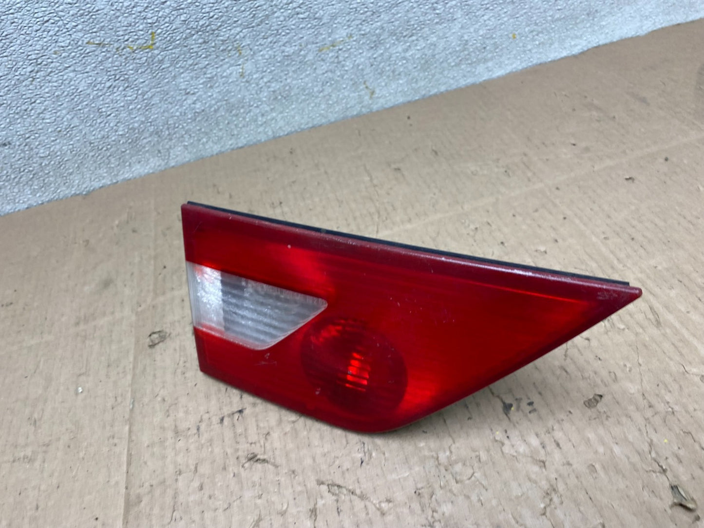 2004 2005 2006 Bmw X3 Left Driver Lh Inner Tail Light OEM W0854 DW1