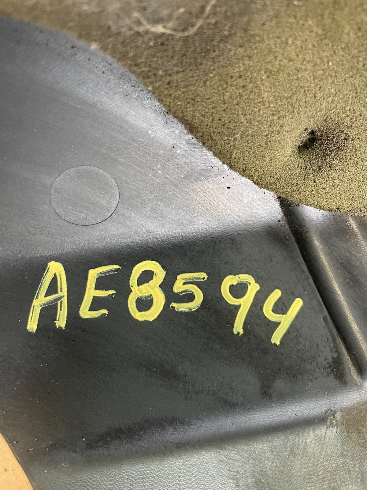 2012 to 2014 Jeep Grand Cherokee 3.6L Engine Cover AE8594 DG6