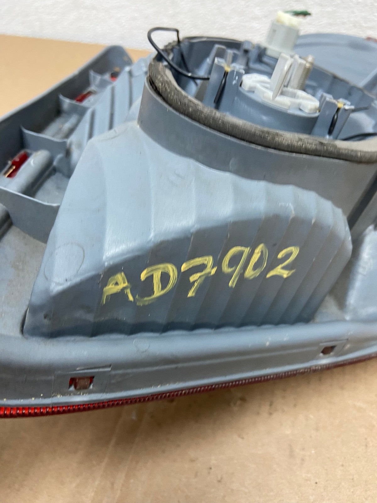2000 to 2002 Toyota Echo Left Driver LH Side Tail Light AD7902 LK6