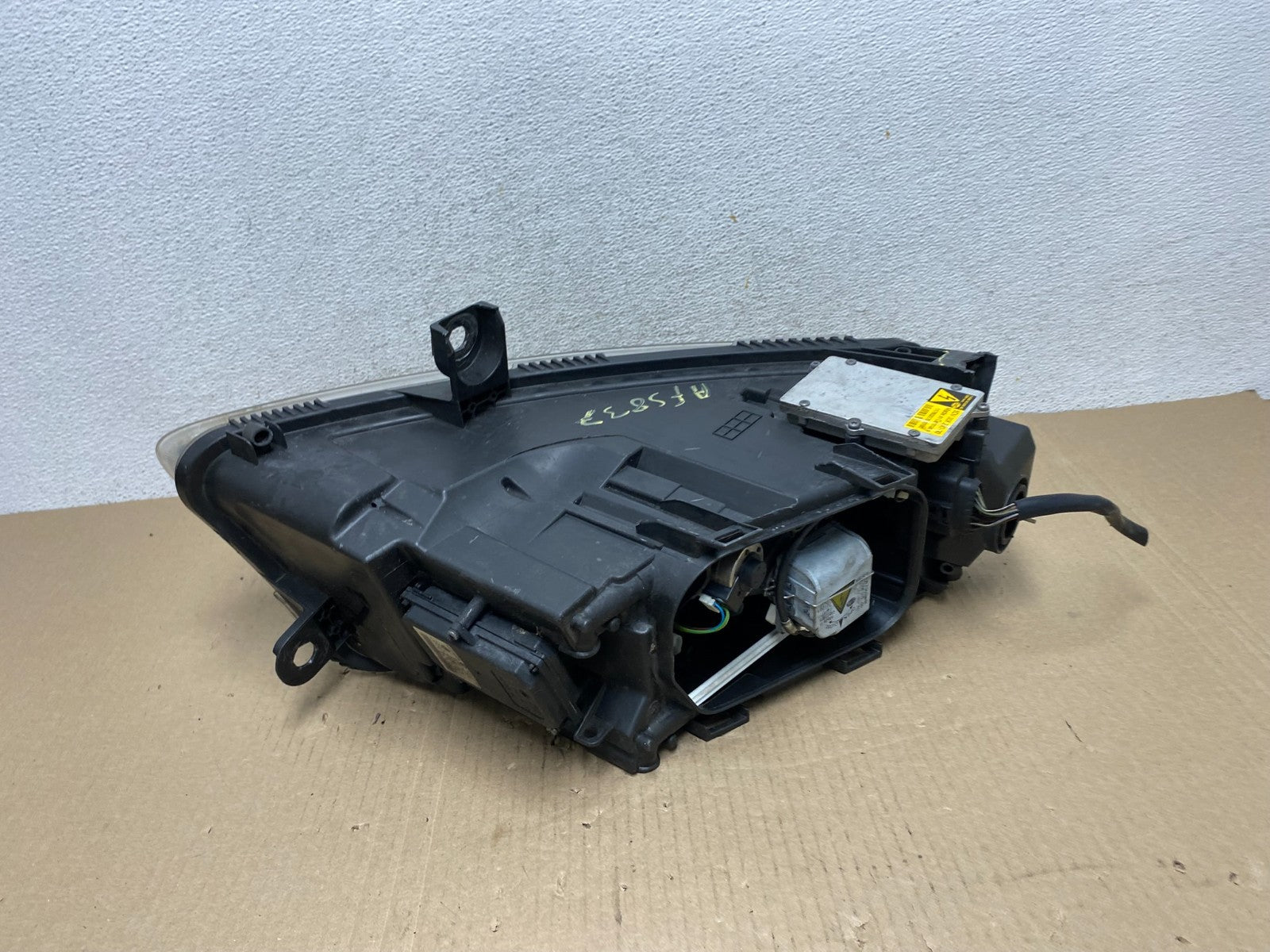 2005 to 2008 Audi A6 Left Driver Side Headlight Xenon HID AF5837 DW6