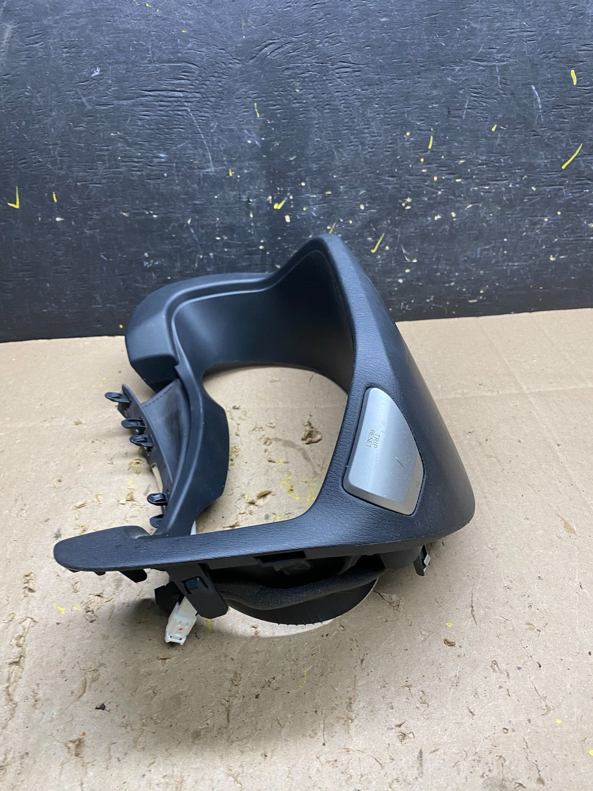 2013 to 2020 Nissan Pathfinder Speedometer Cluster Gauge Bezel Trim U5297 DG2