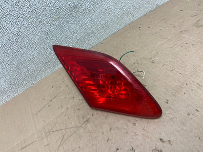 2003 to 2004 Toyota Avalon Left Driver LH Side Inner Tail Light AA0552 DW1
