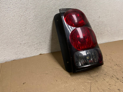 2002 to 2009 Chevrolet Trailblazer Right Passenger Rh Tail Light TYC AG8086 LK1