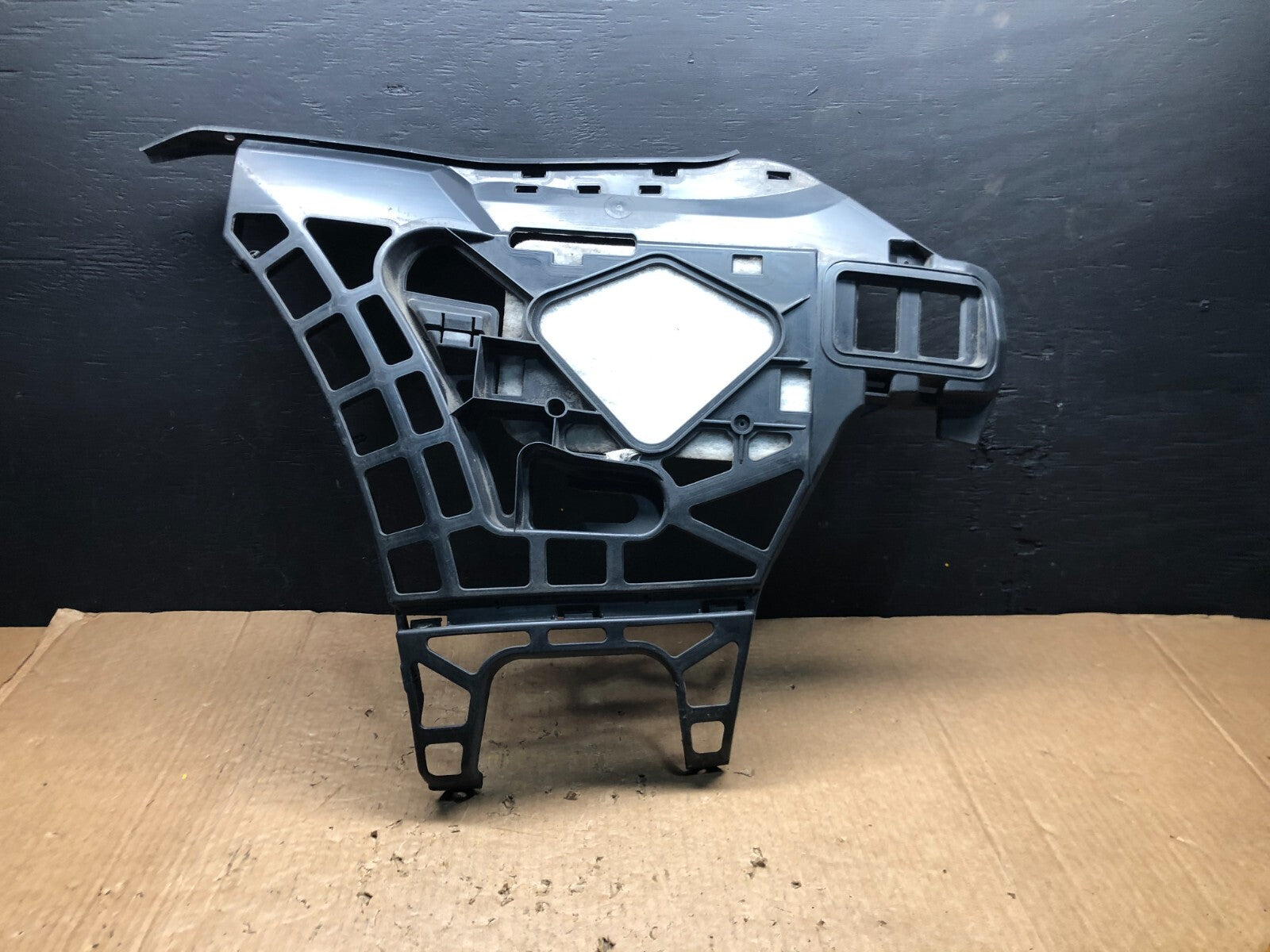 2007-2012 Mercedes GL450 X164 Rear Left Bumper Bracket Support Frame G36970
