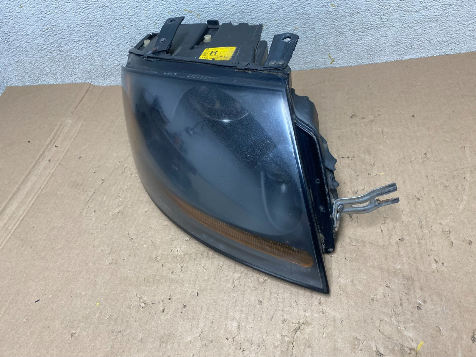 2000 to 2006 Audi TT Right Passenger RH Side Halogen Headlight Oem R1284 DW1