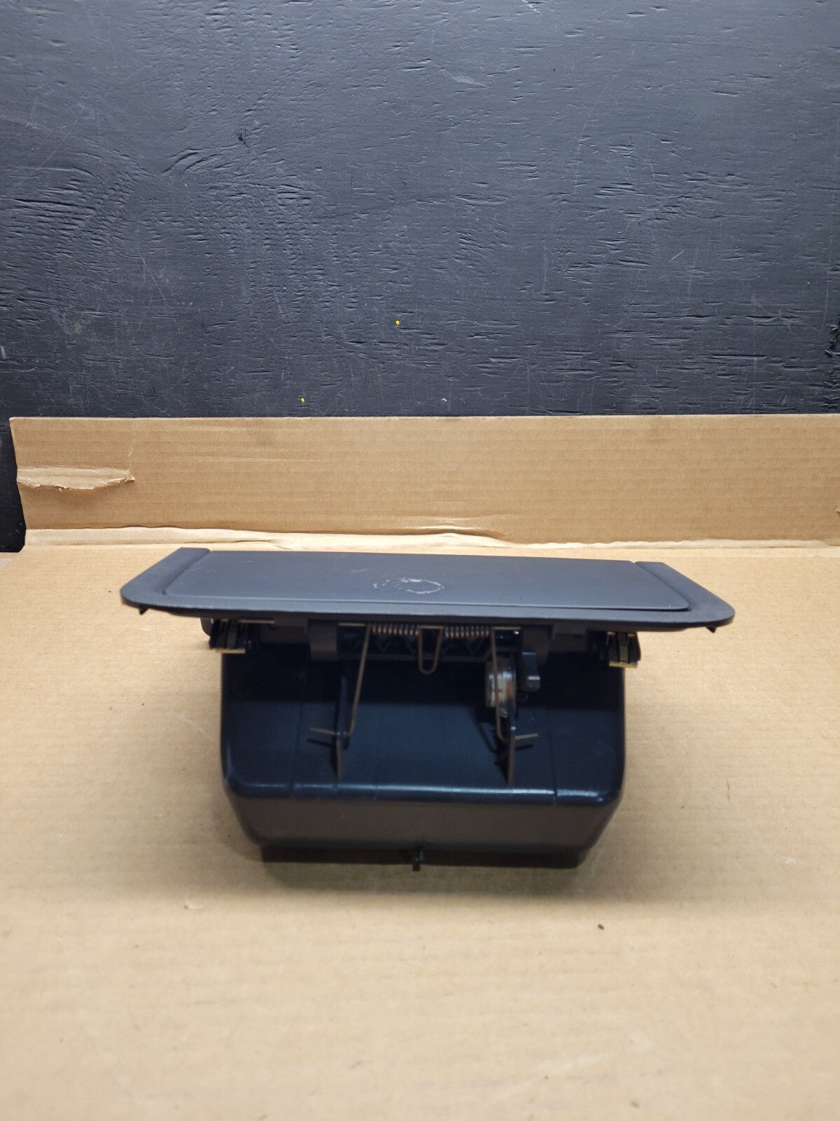 2009 2010 Dodge Journey Center Dash Compartment Storage Cubby H1387 DG14