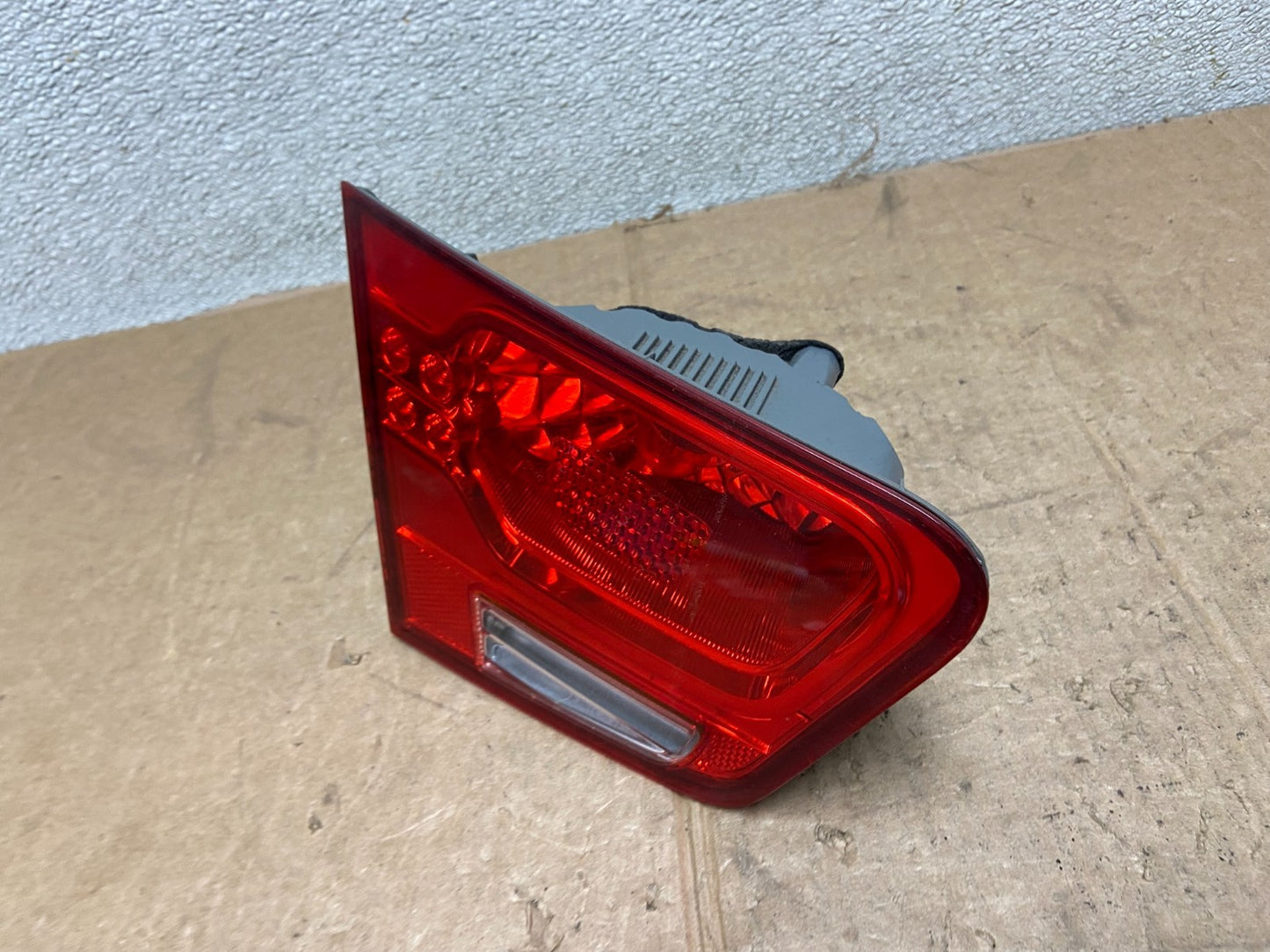 2010 to 2013 Kia Forte Left Driver LH Side Tail Light Inner Oem AA2540 GD1