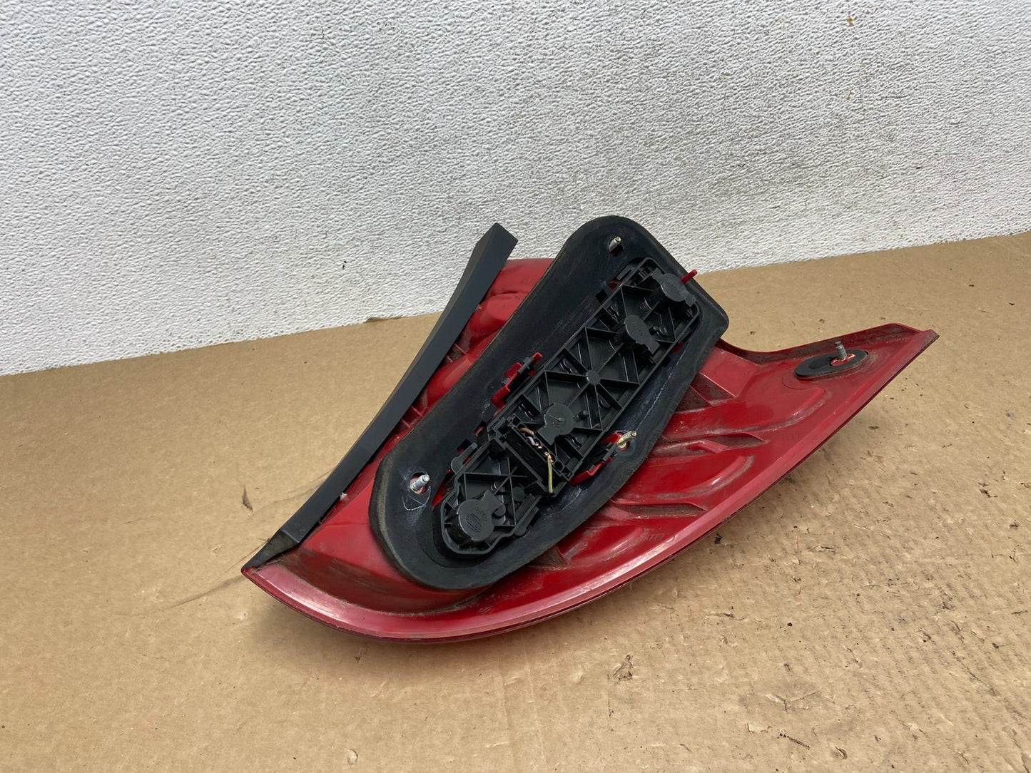 2003 to 2004 Mercedes W203 C-Class Right Passenger Tail Light AG05643