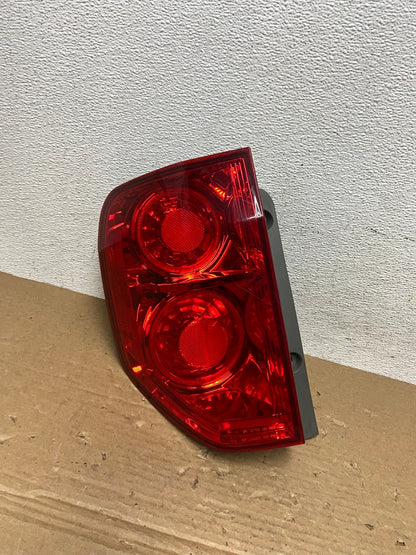 2003 2004 2005 Honda Pilot Left Driver LH Side Tail Light AD3936 LK0