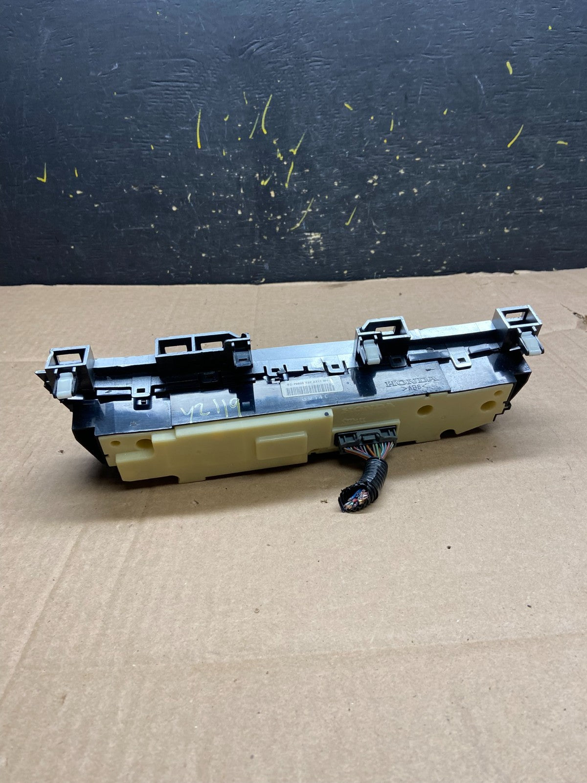 2013 2014 2015 Honda Accord Dash Air Vent Trim Climate Control Panel y2119  DG3