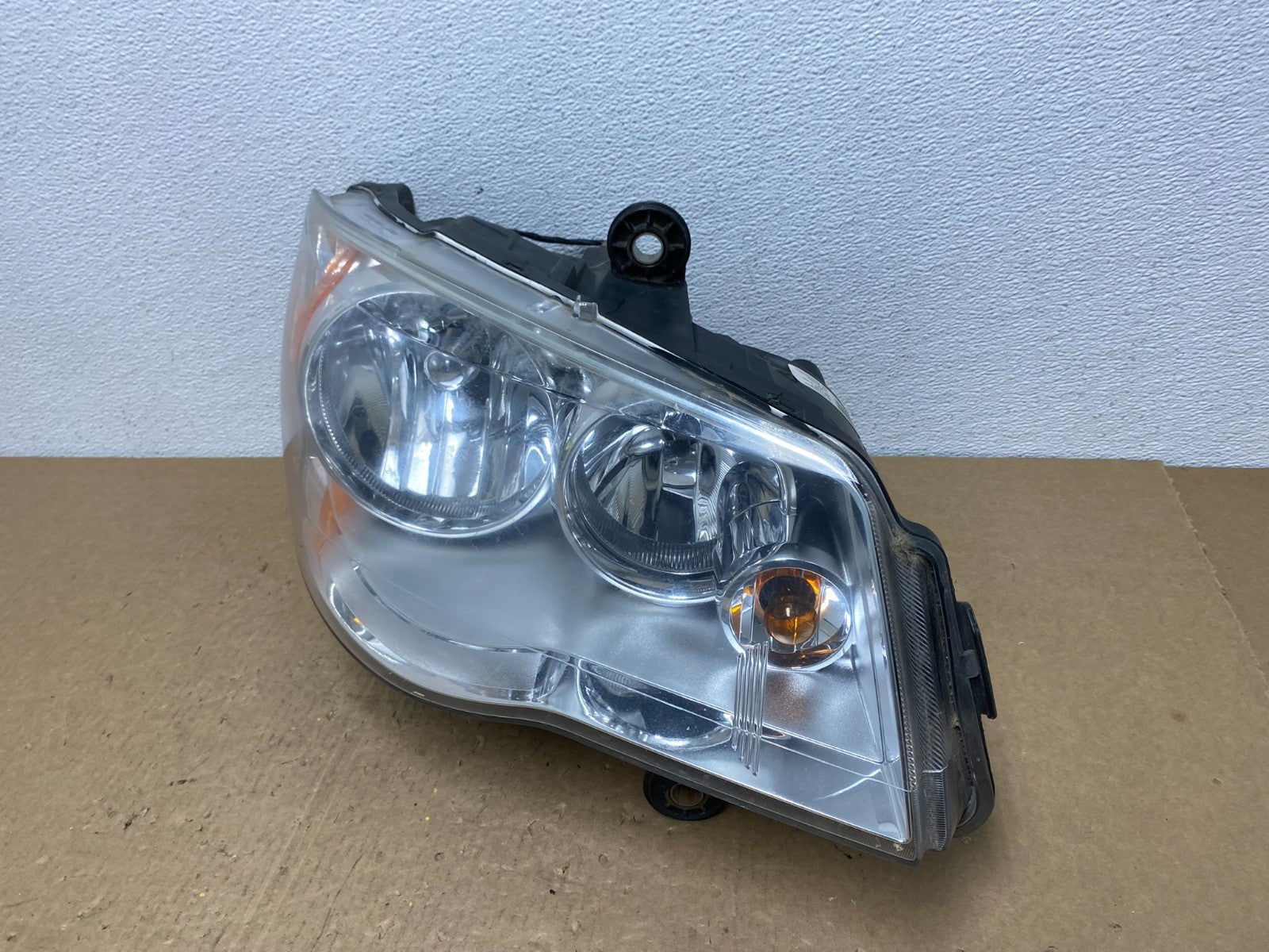 2011 to 2016 Chrysler Town and Country Right Passenger Headlight AC1366 DW1