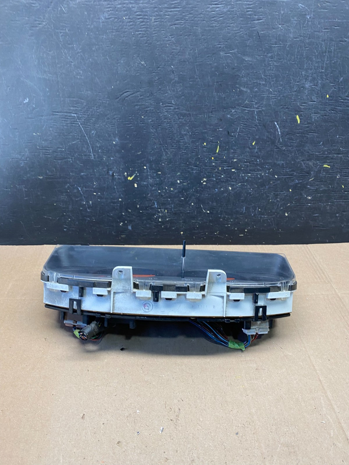 1999 2000 Nissan Xterra Frontier Speedometer Cluster Gauge OEM R6332 DG3