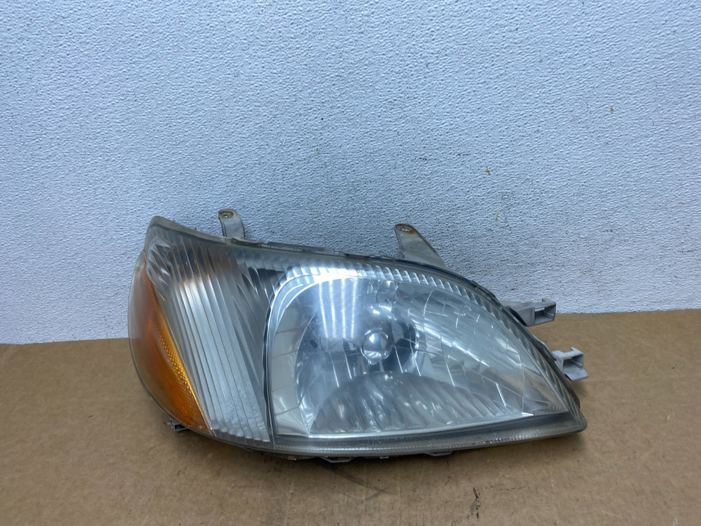 2000 2001 2002 Toyota Echo Right Passenger RH Side Headlight AD6129 DW0