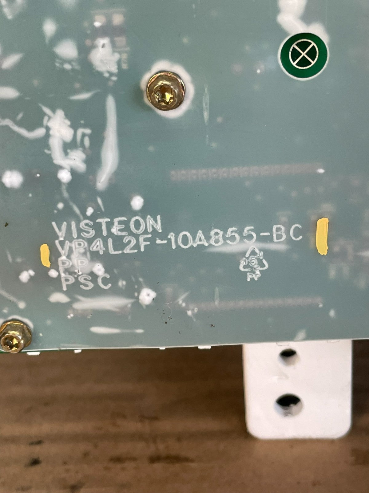2004 2005 Mercury Mountaineer Instrument Cluster Speedometer Gauge AF3439 DW10
