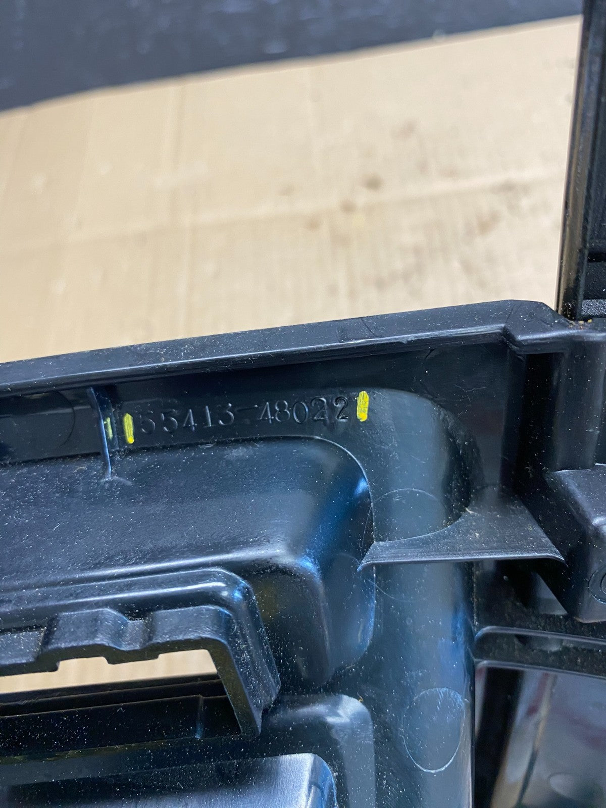 1999 to 2003 Lexus RX300 dash Console Center Shifter Floor Bezel AC9585 DG5