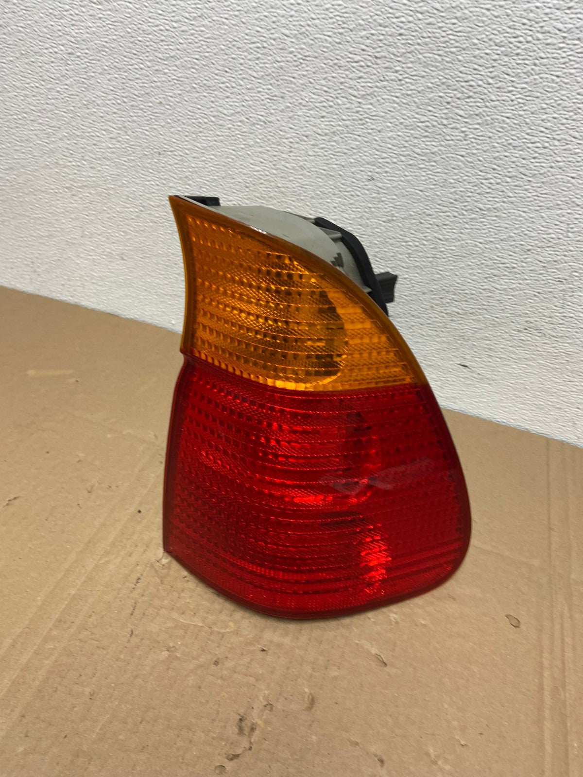 2000 2001 2002 2003 BMW E53 X5 Right Passenger RH Tail Light Oem AC3786 LK0