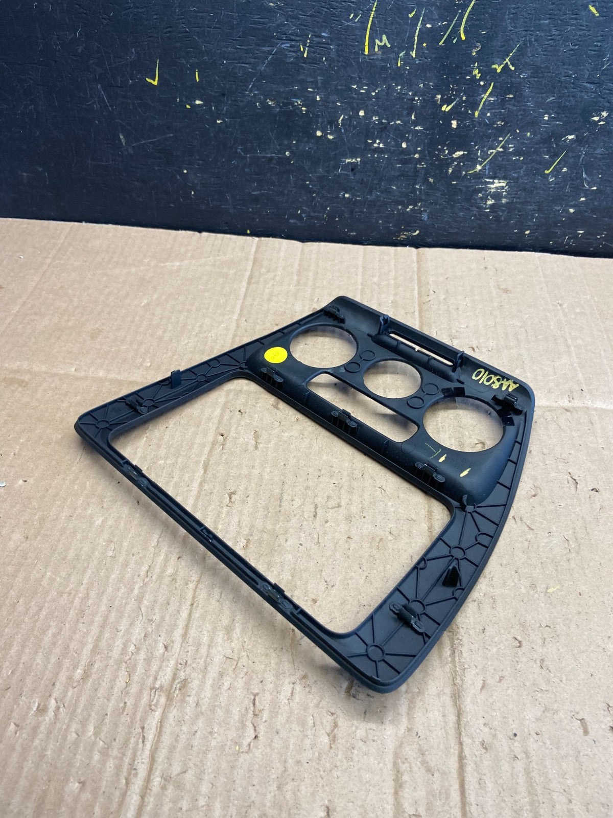 2011 to 2018 Volkswagen Jetta Radio Dash Center Trim Climate Control OEM AA80103