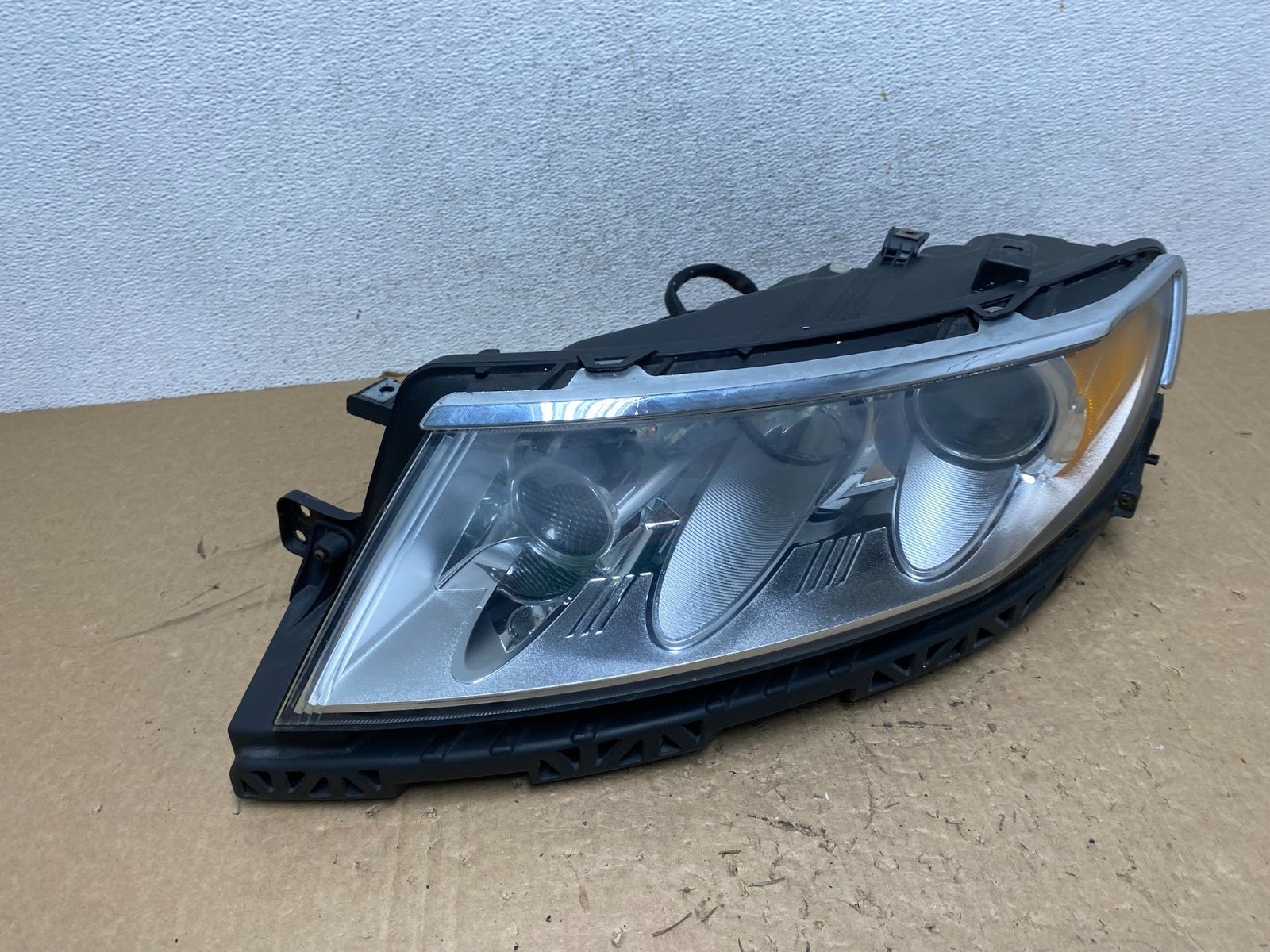 2010 2011 2012 Lincoln MKZ Left Driver LH Halogen Headlight AG1314 DW2