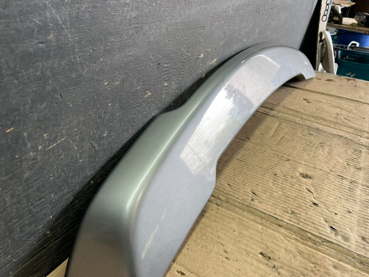 2008 to 2014 Land Rover LR2 Rear Trunk Tail Light Lift Gate Spoiler S6034 DG2