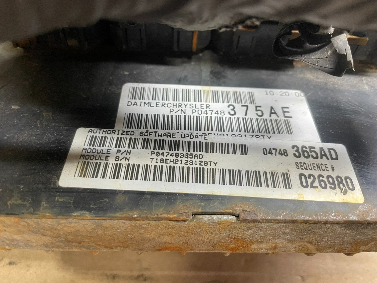 2004 Dodge Caravan Town & Country 3.8L Engine Computer p04748365ad P7573 DG2