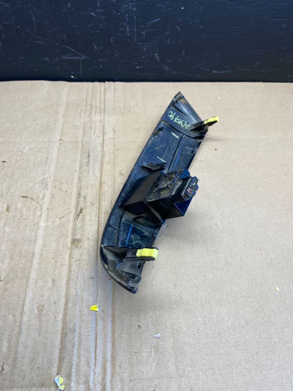 2004 to 2010 Toyota Sienna Switch Key Light Indicator Bezel Trim OEM AB8790 3DG6