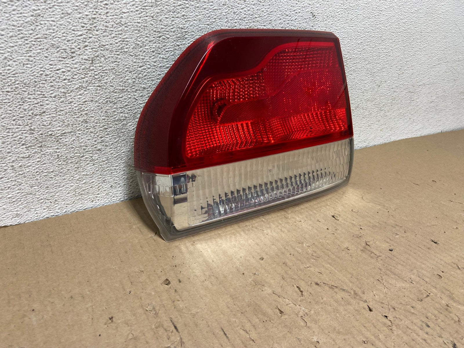 2011 to 2013 Dodge Durango Left Driver LH Side Tail Light Inner AG7984 LK1