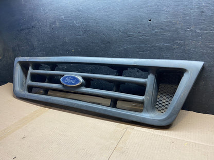 2003 to 2007 Ford Econoline E150 E250 E350 Front Grille Grille C8493 OEM DG12