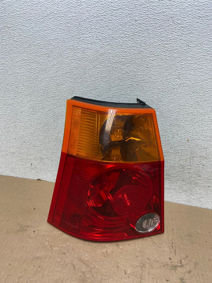 2004 2005 2006 Chrysler Pacifica Left Driver LH Tail Light AG5496 LK0