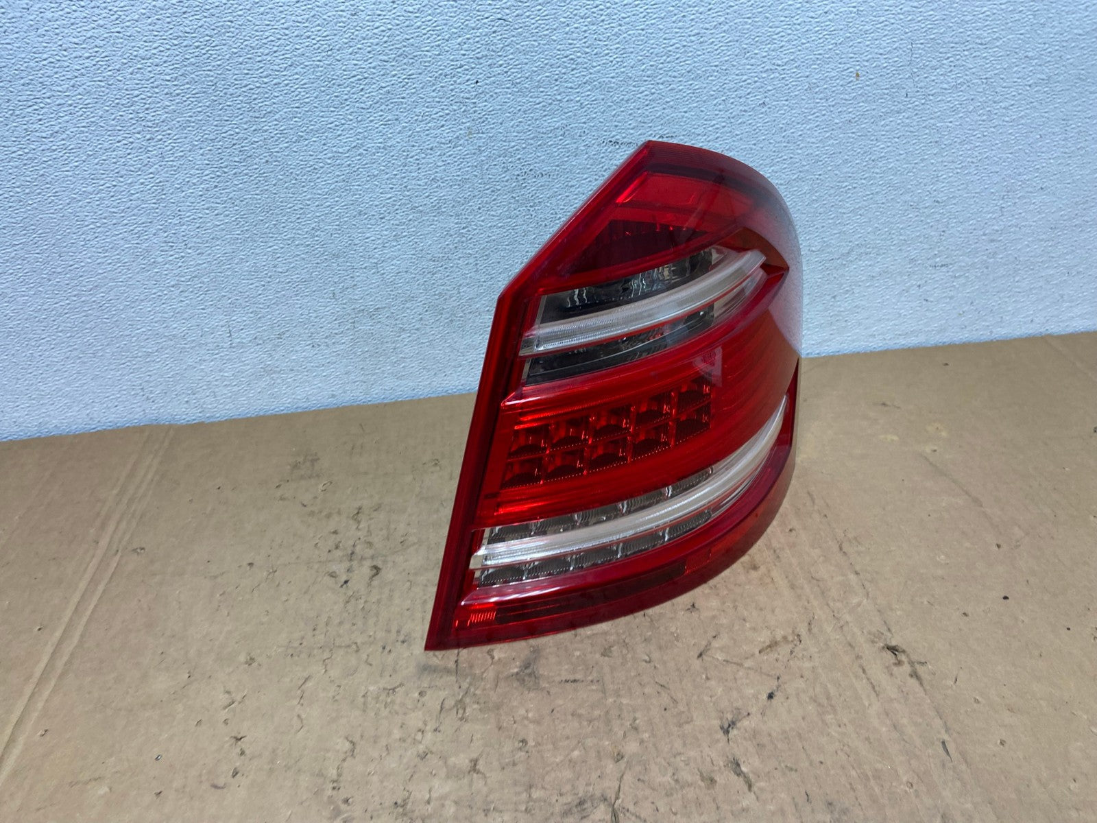 2010 2011 2012 Mercedes GL-Class GL450 Right LED Tail Light AD3770 LK2
