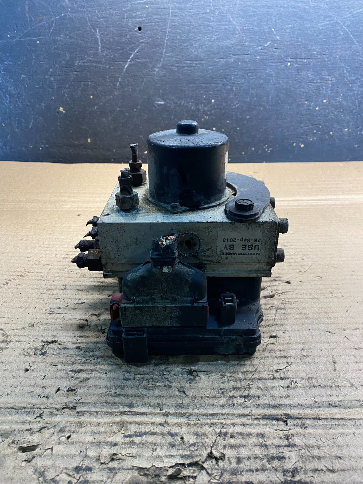 Wabco ABS Pump Hydraulic W/ Module P/N 4460470002 AB7227  DG2